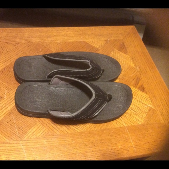 Men’s size 10/12 black flip flops - Picture 5 of 6